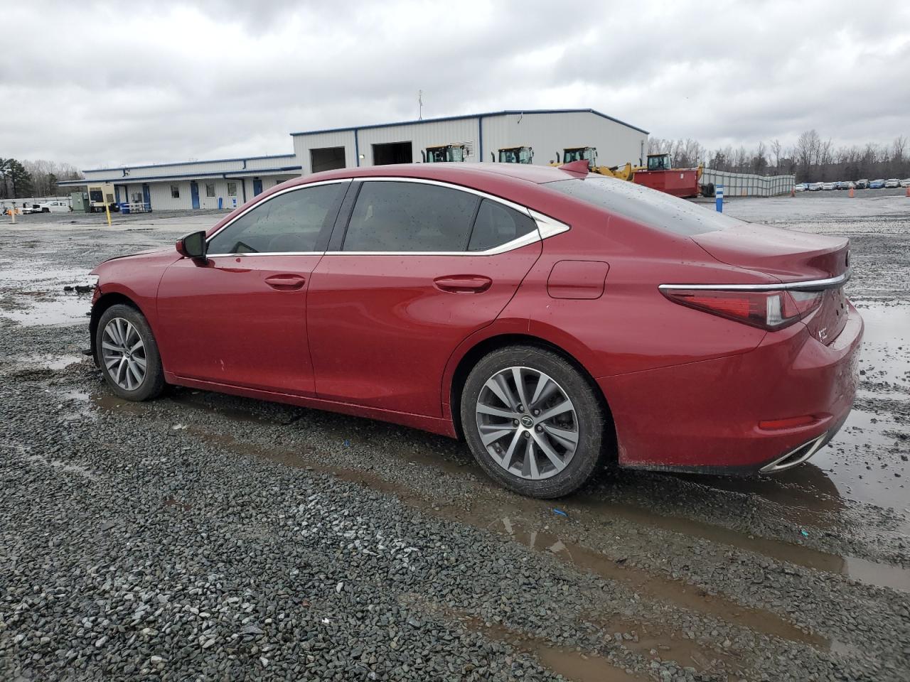 2021 Lexus ES - Image 2