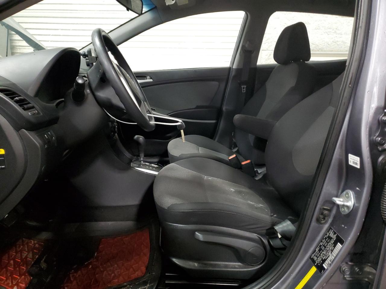 2014 Hyundai Accent - Image 7