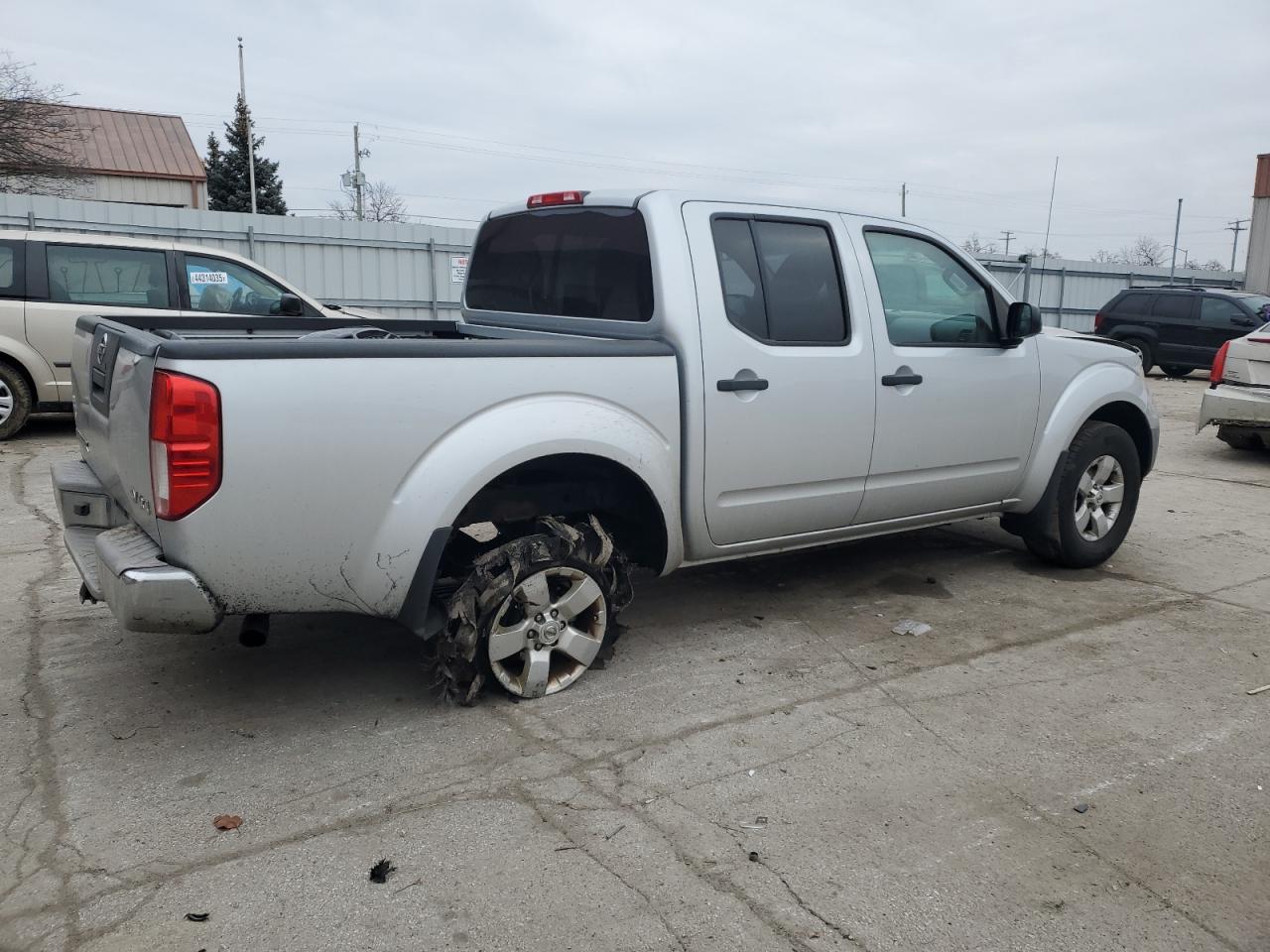 2012 Nissan Navara (Frontier) - Image 3