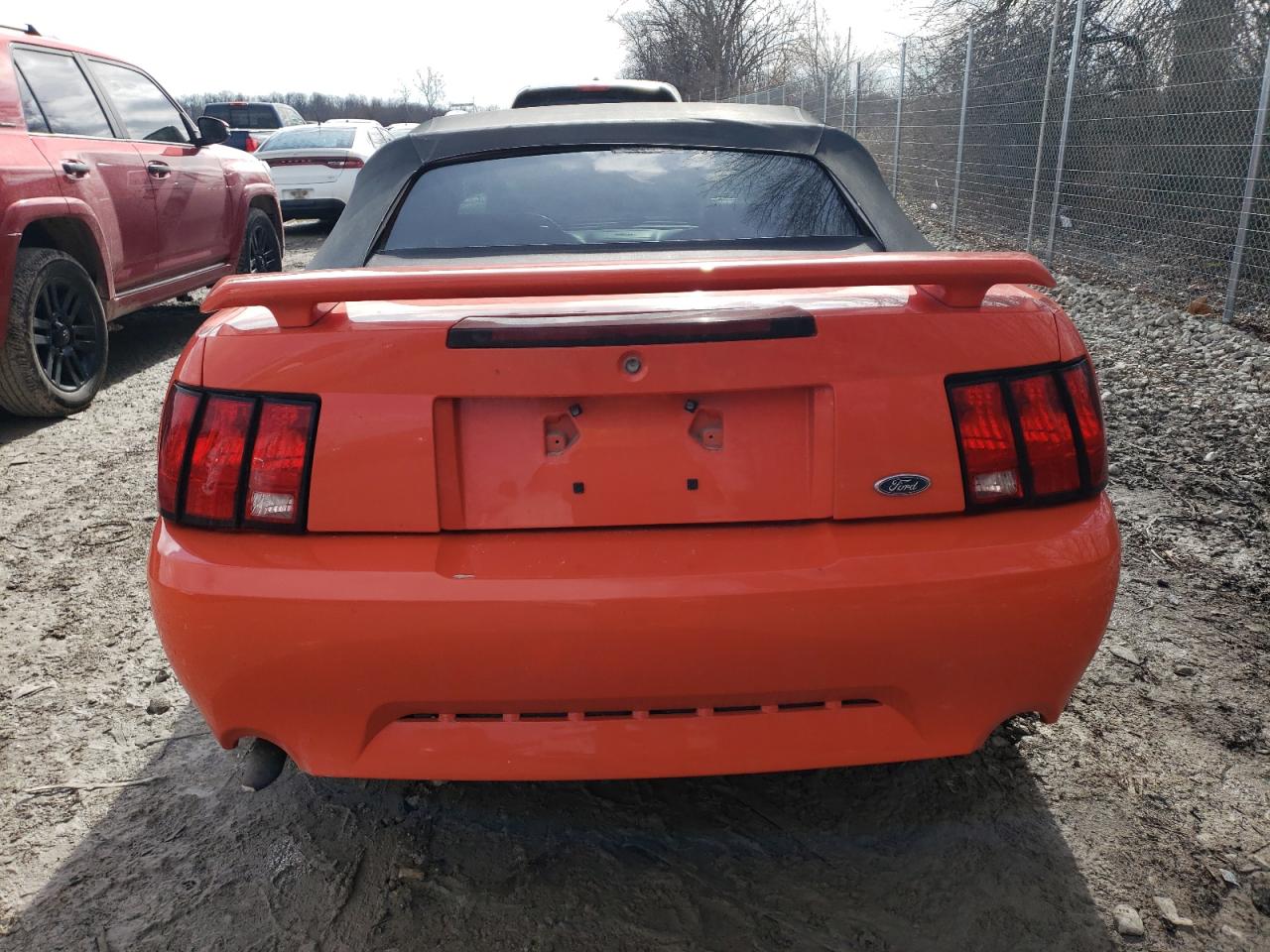 2004 Ford Mustang - Image 6