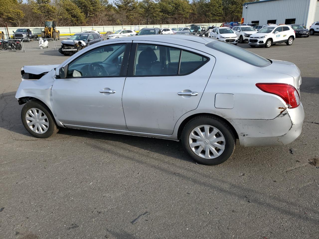 2012 Nissan Versa - Image 2