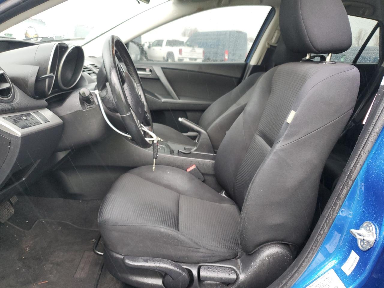 2012 Mazda 3 - Image 7