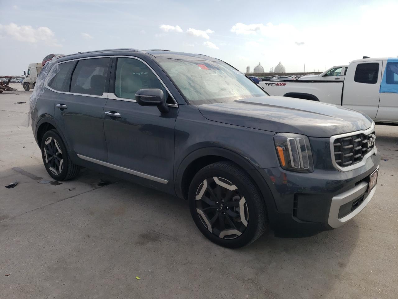 2023 Kia Telluride - Image 4