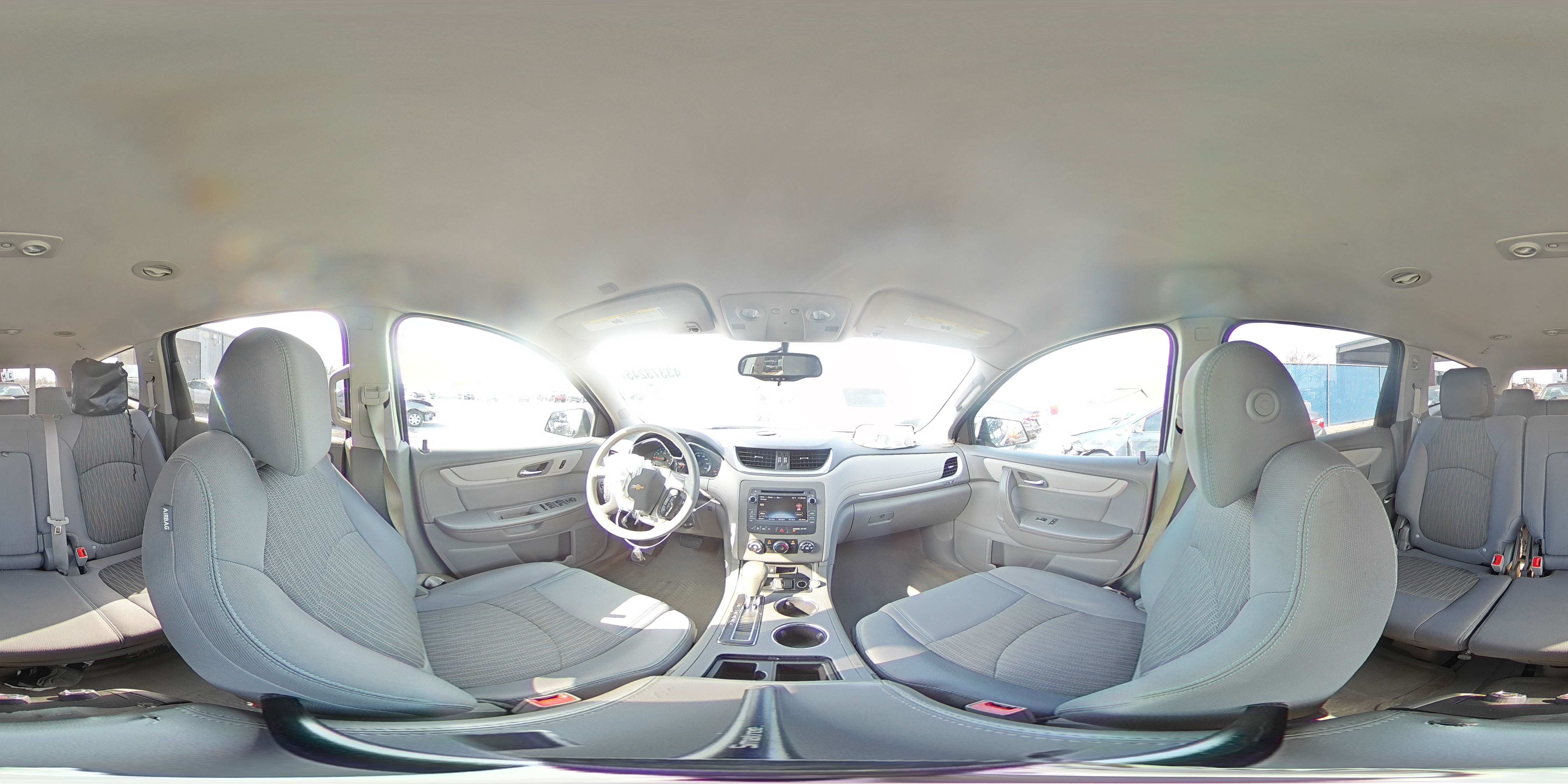2015 Chevrolet Traverse - Image 15
