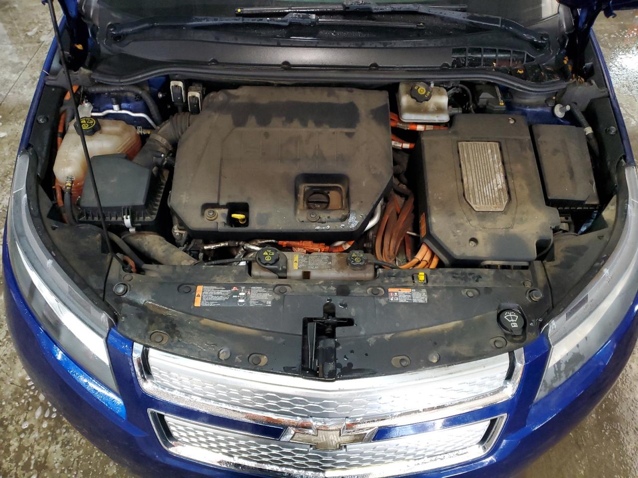 2013 Chevrolet Volt - Image 11