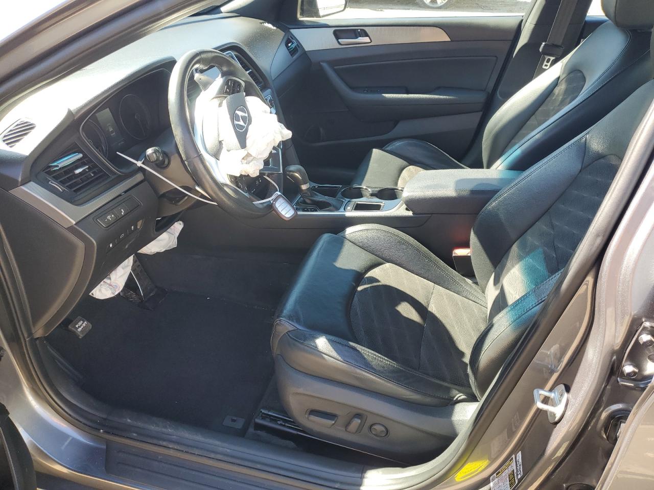 2018 Hyundai Sonata - Image 7