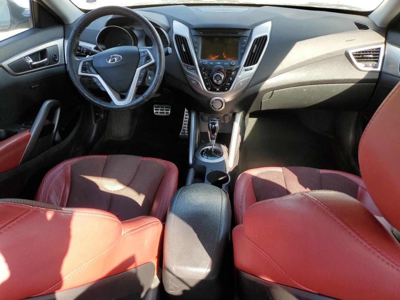 2012 Hyundai Veloster - Image 8