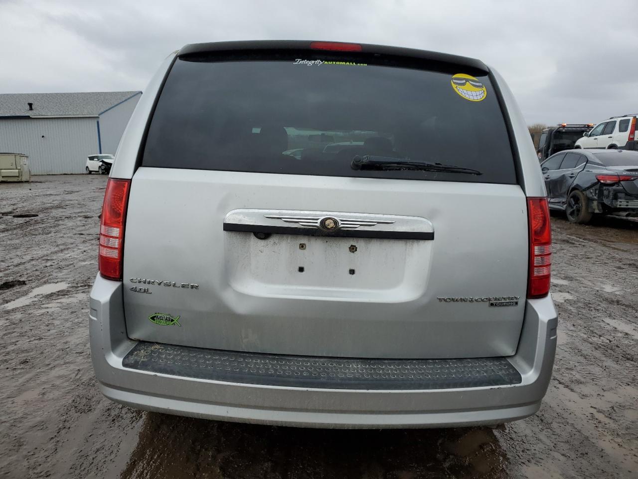 2010 Chrysler Town & Country - Image 6