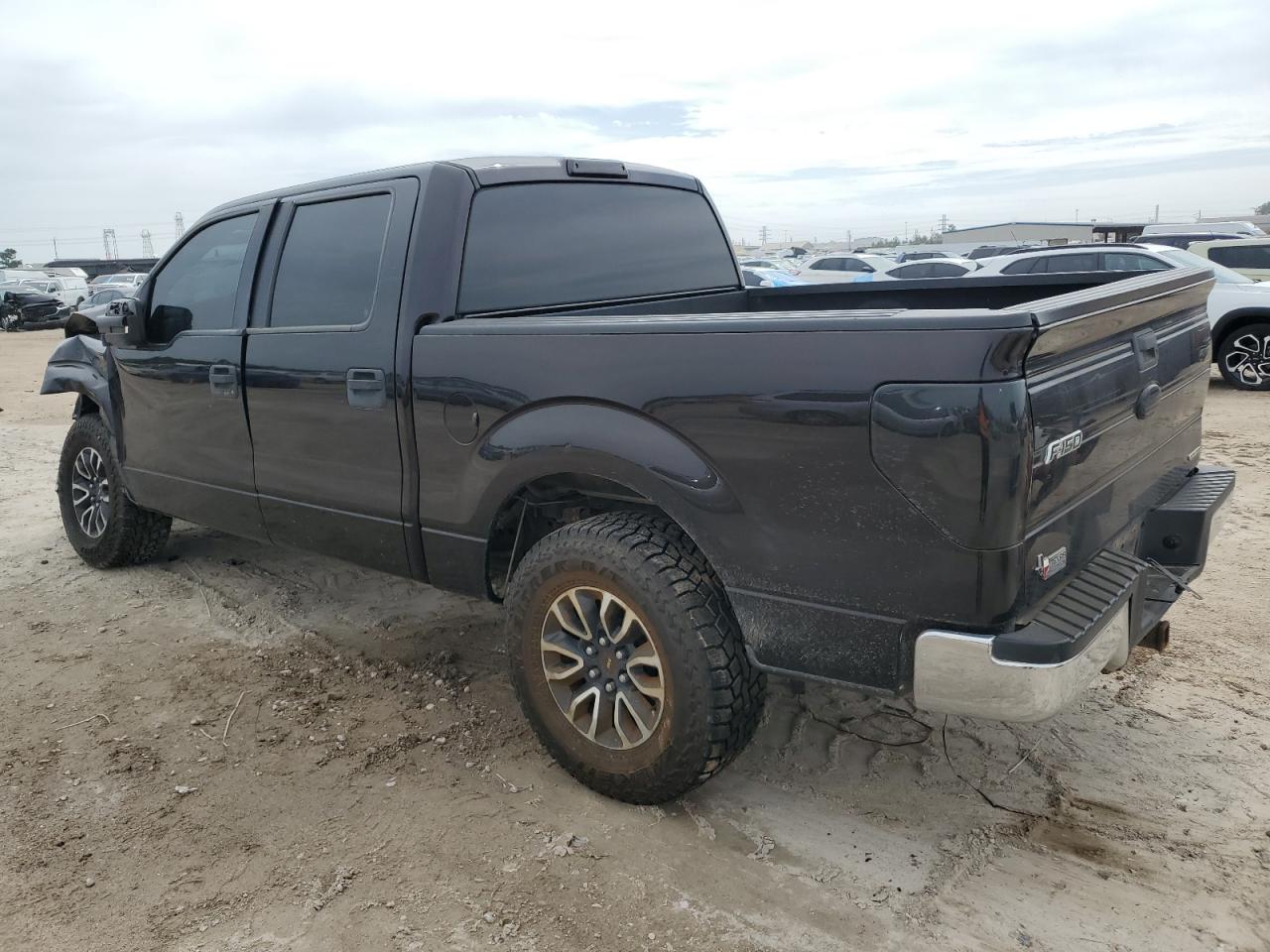 2013 Ford F-150 - Image 2