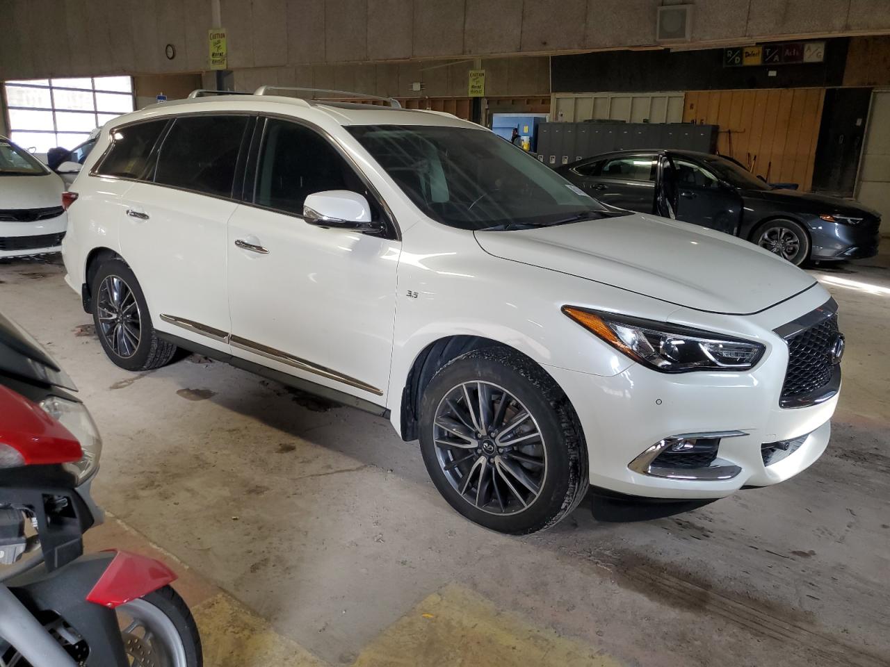 2017 Infiniti QX60 - Image 4