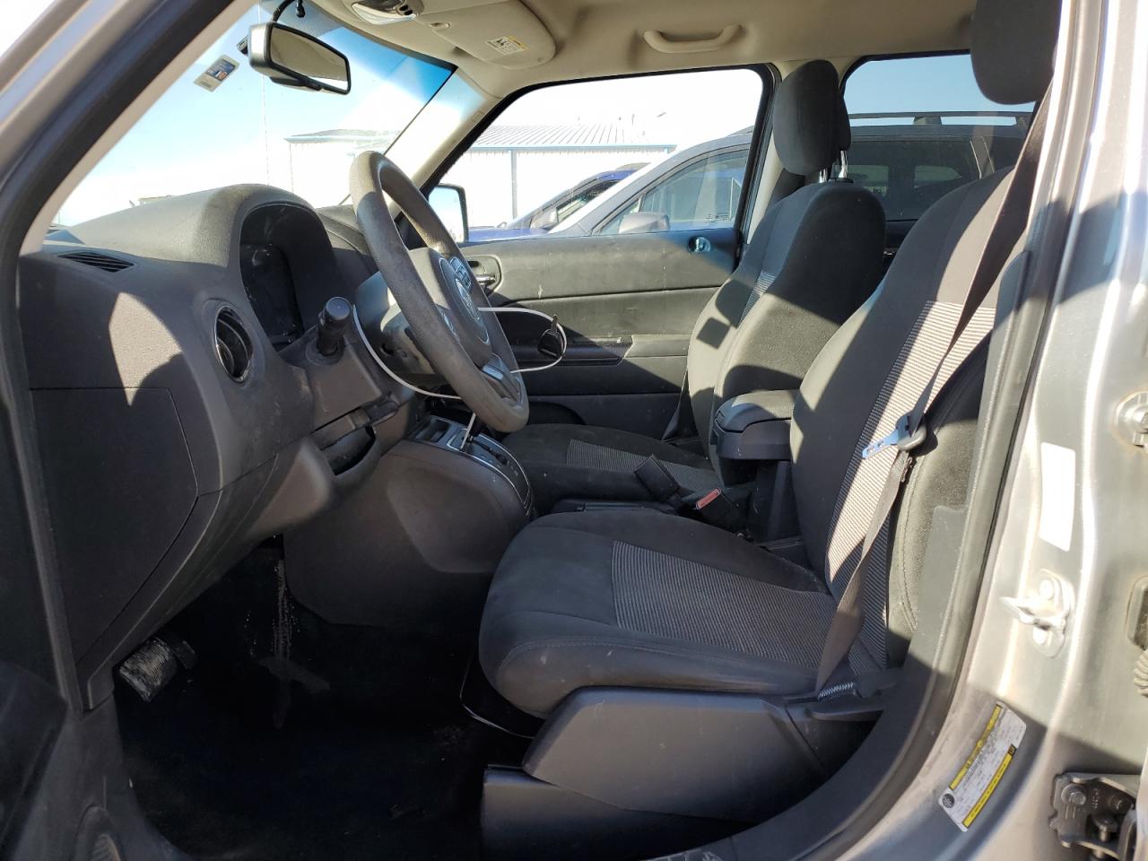 2017 Jeep Liberty (Patriot) - Image 7