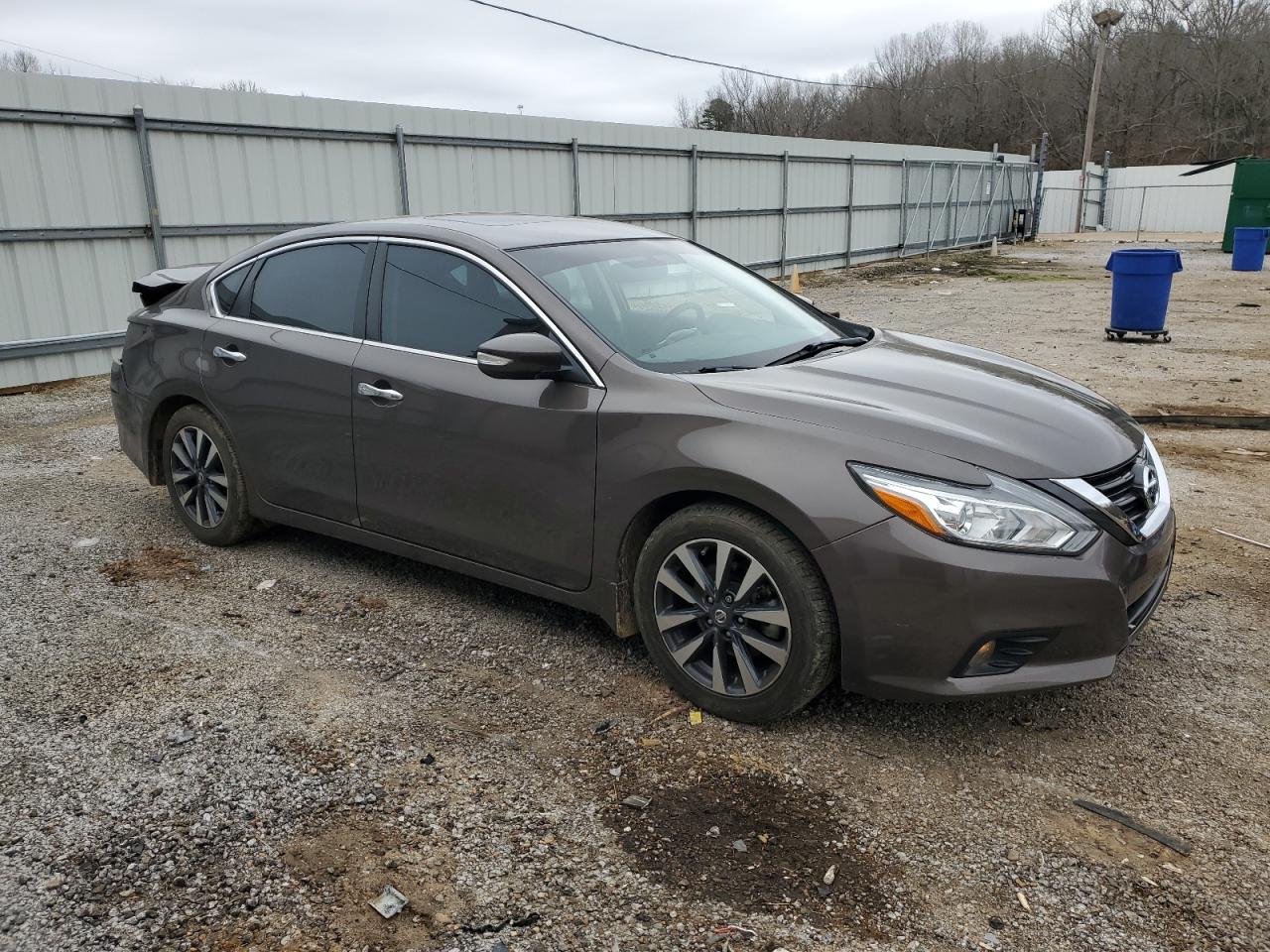 2017 Nissan Altima - Image 4