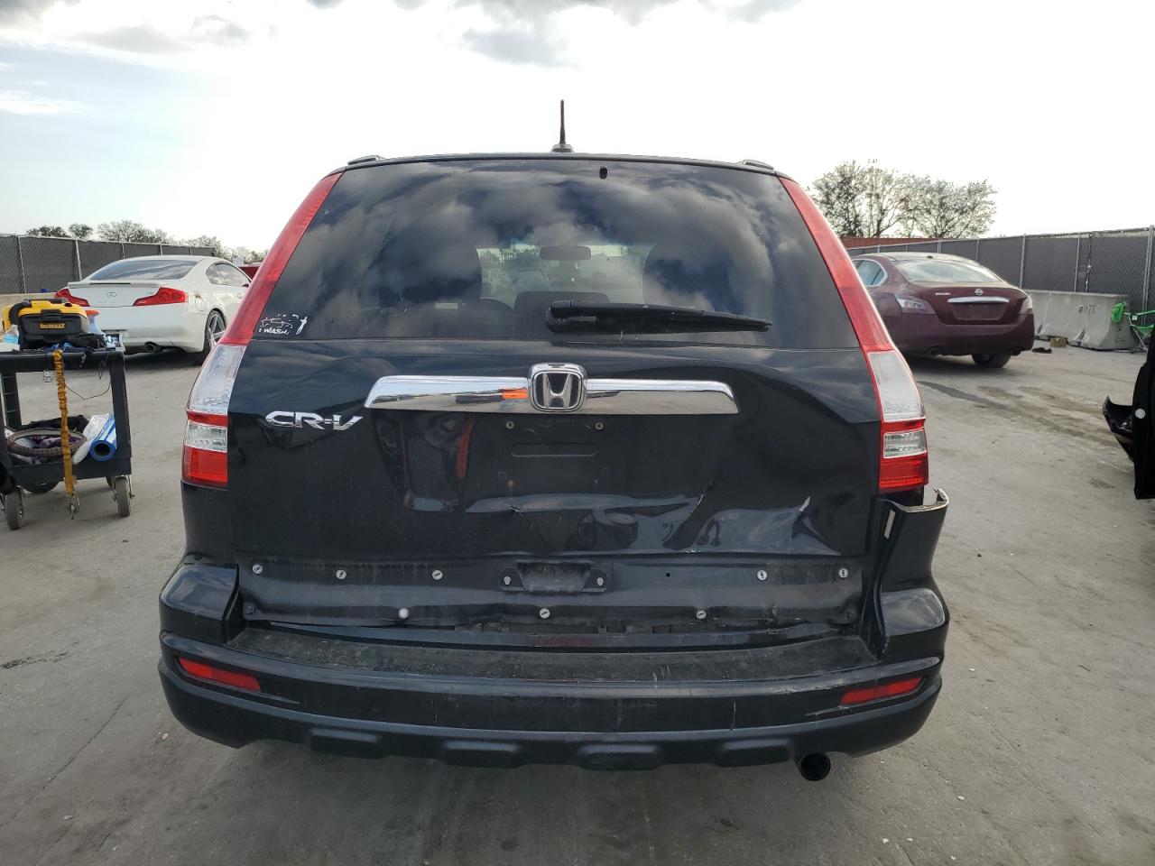 2011 Honda CR-V - Image 6