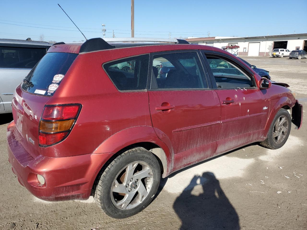 2005 Pontiac Vibe - Image 3