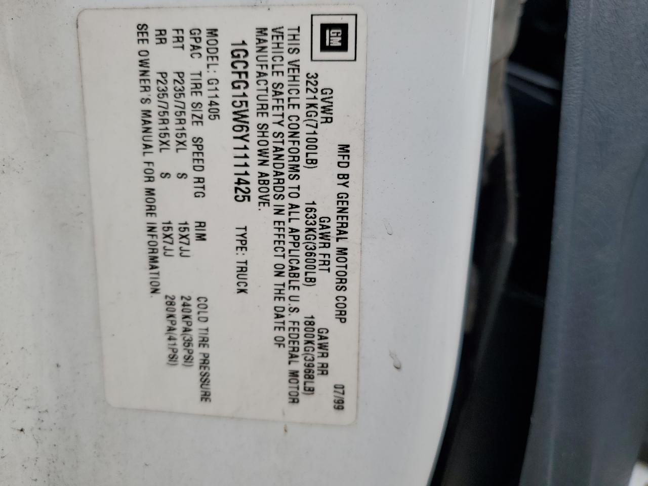 2000 Chevrolet Express G1500 VIN: 1GCFG15W6Y1111425 Lot: 42754445