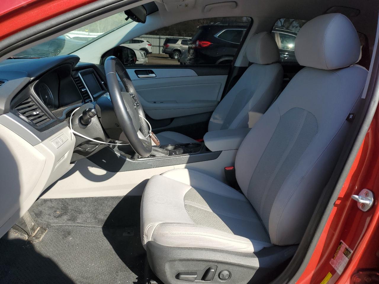 2018 Hyundai Sonata - Image 7