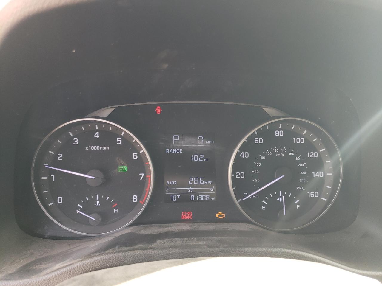 2018 Hyundai Elantra - Image 9