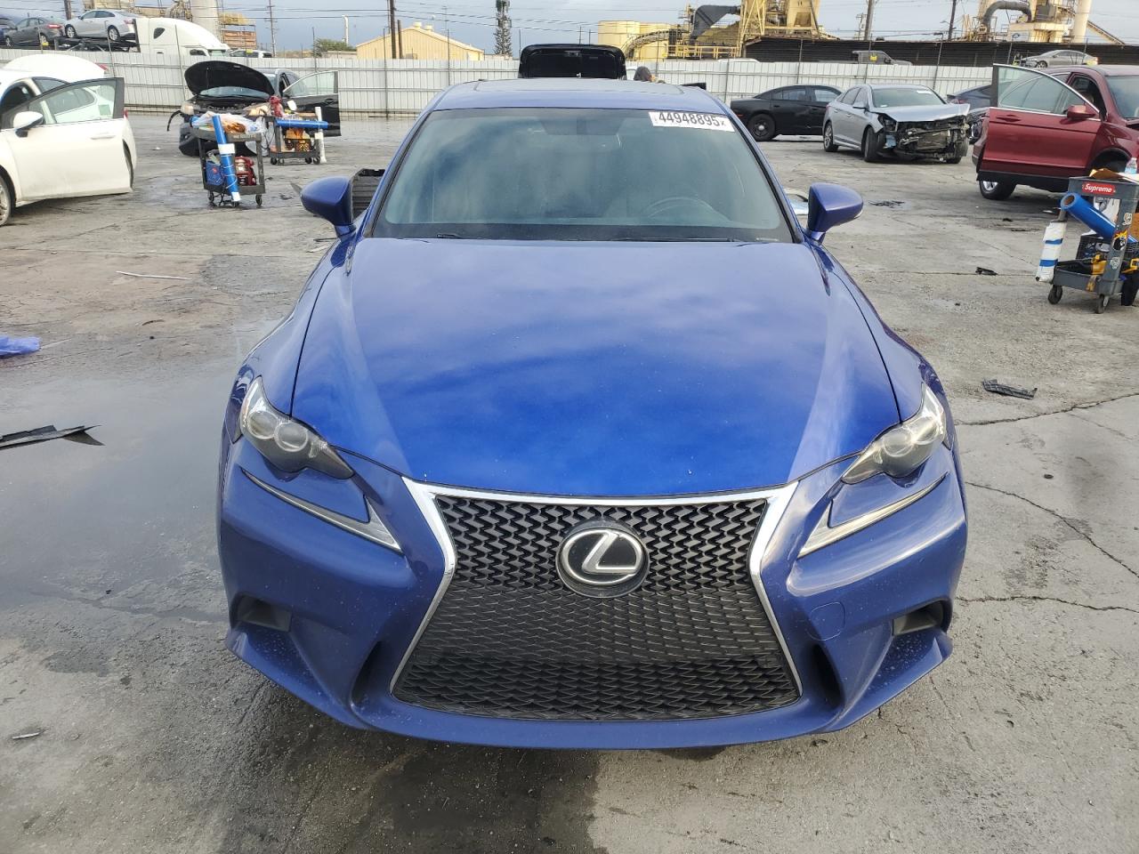 2016 Lexus IS - Image 5