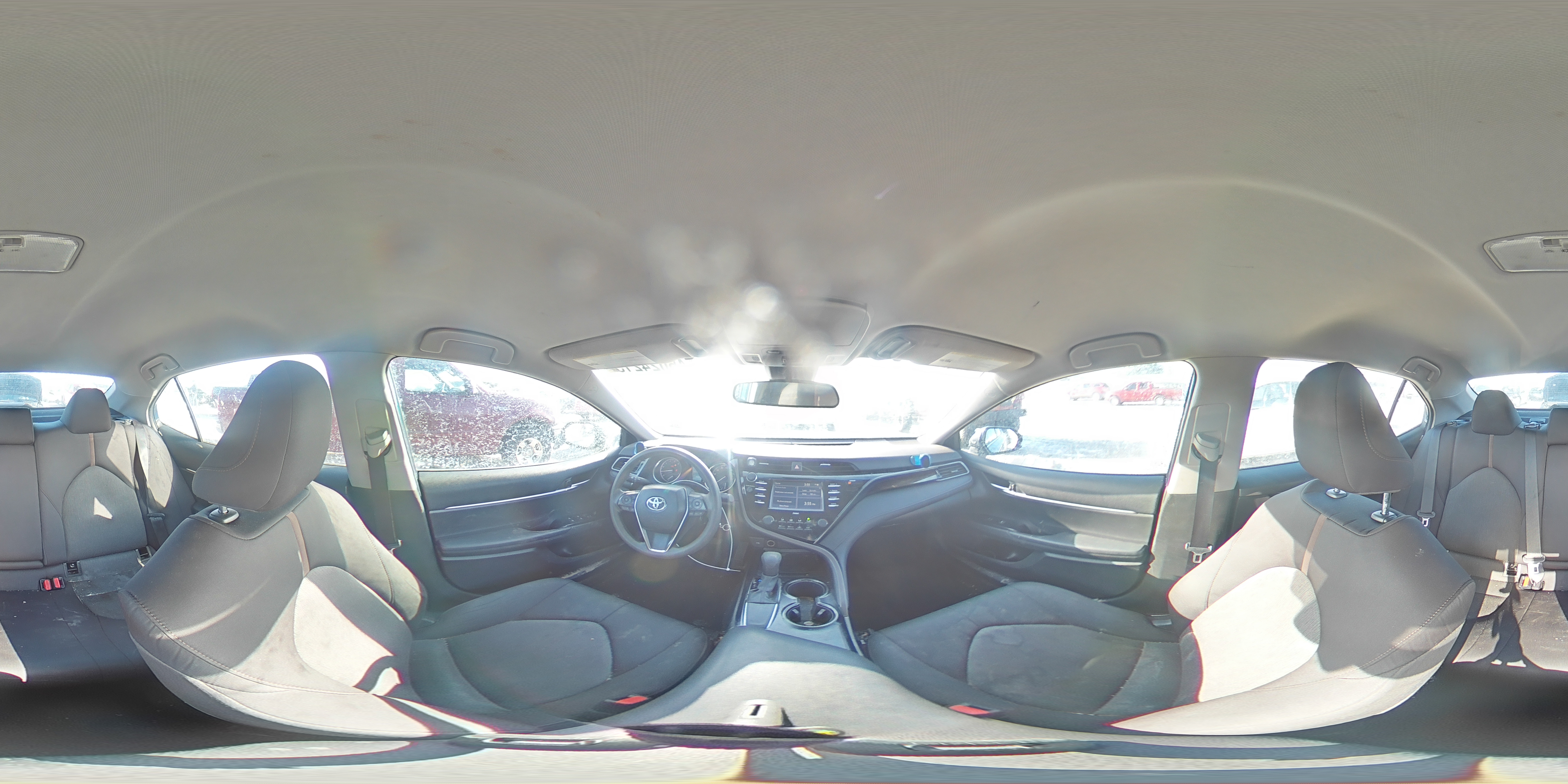 2020 Toyota Camry - Image 12