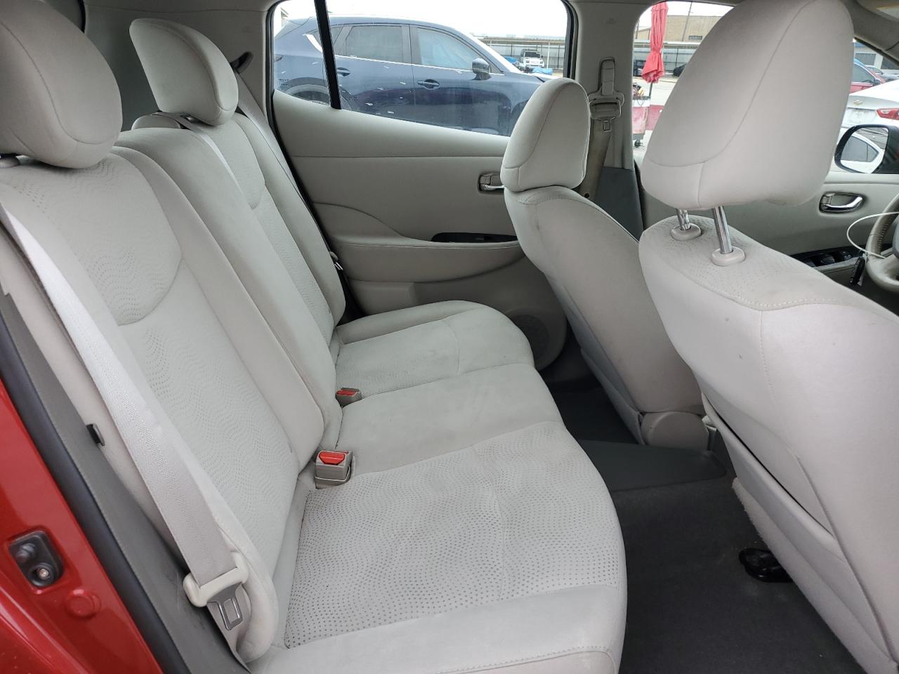 2013 Nissan Leaf - Image 10
