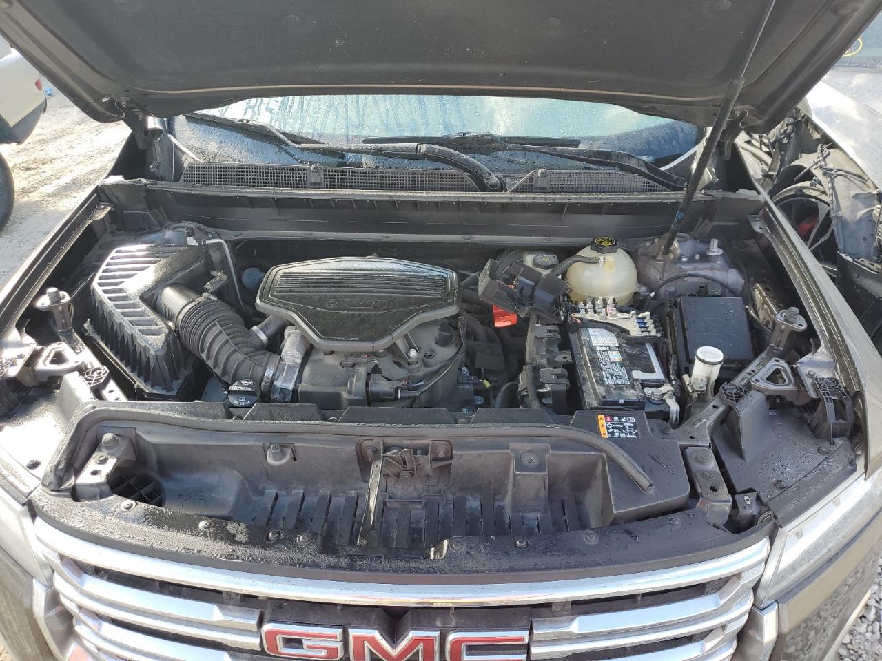 2020 GMC Acadia - Image 12