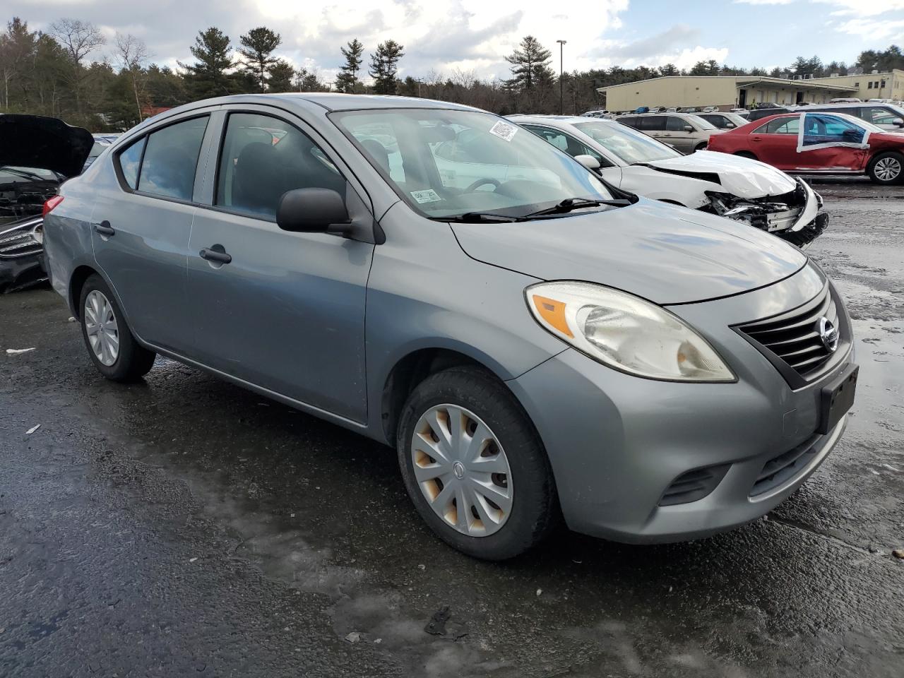 2012 Nissan Versa - Image 4