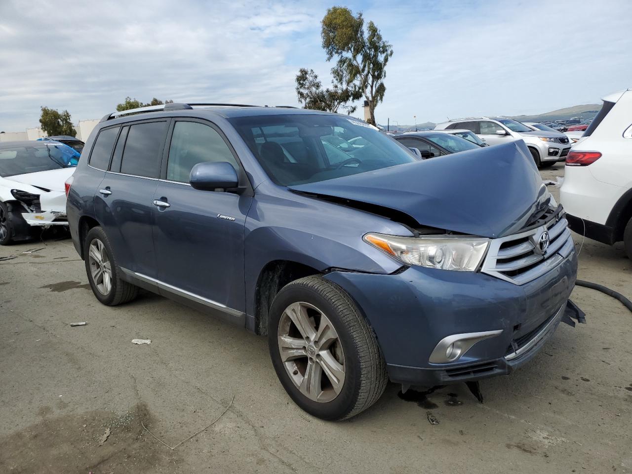 2012 Toyota Highlander - Image 4