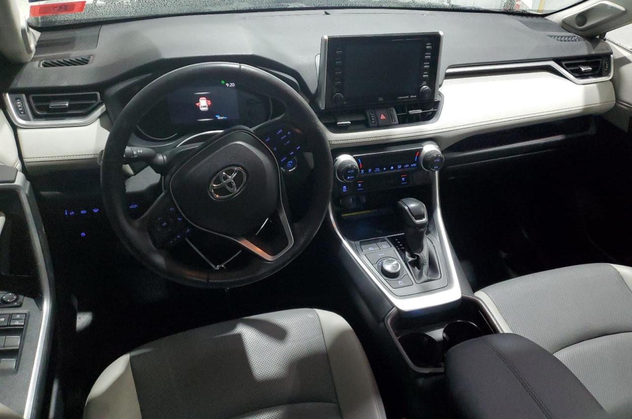 2020 Toyota RAV 4 - Image 8