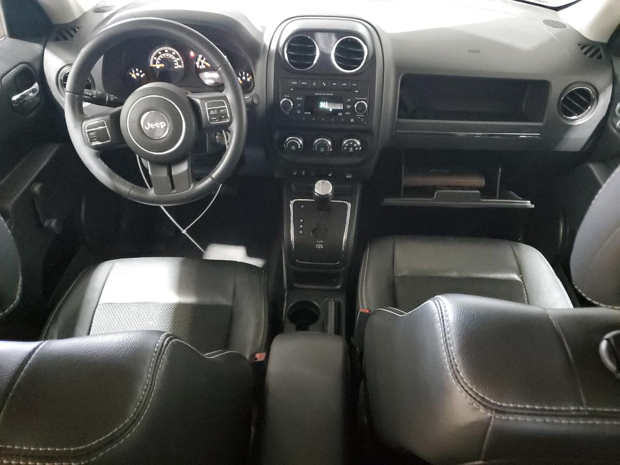 2017 Jeep Liberty (Patriot) - Image 8