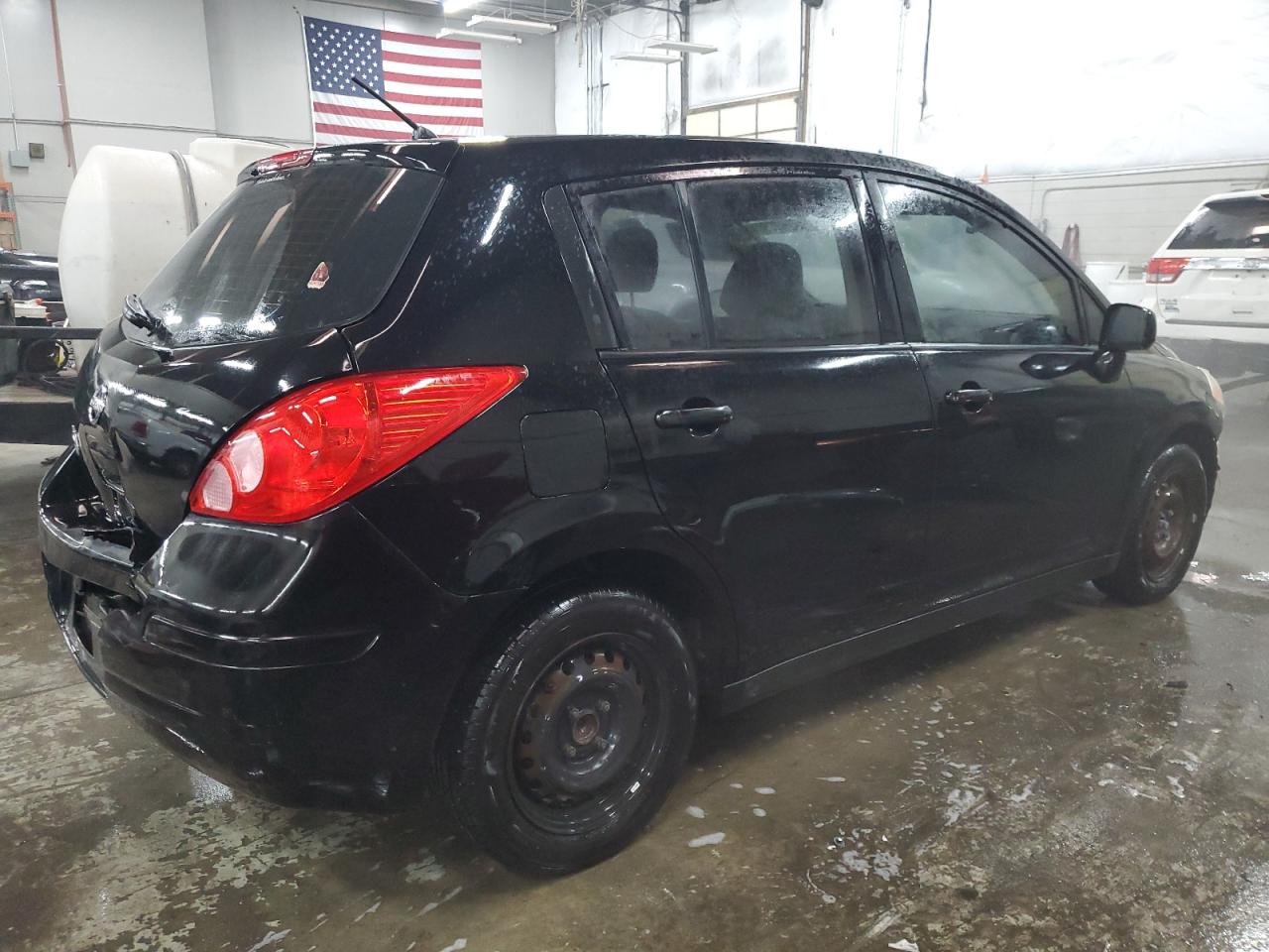 2009 Nissan Versa - Image 3