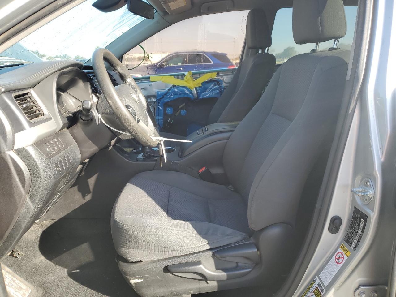 2017 Toyota Highlander - Image 7