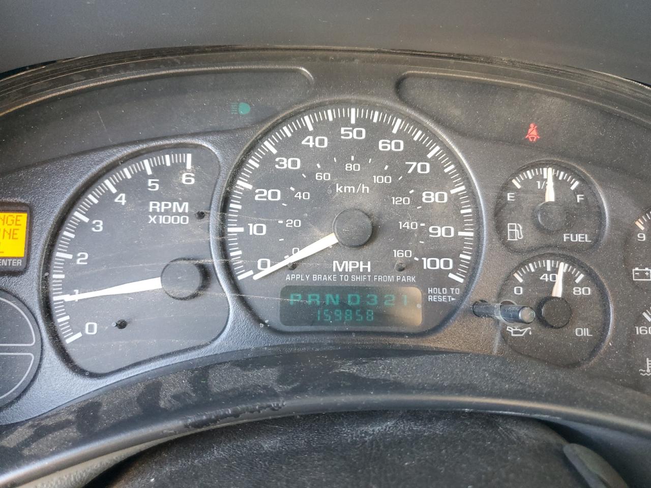 2000 Chevrolet Silverado - Image 9