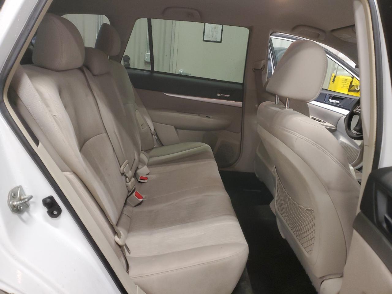 2014 Subaru Outback - Image 10