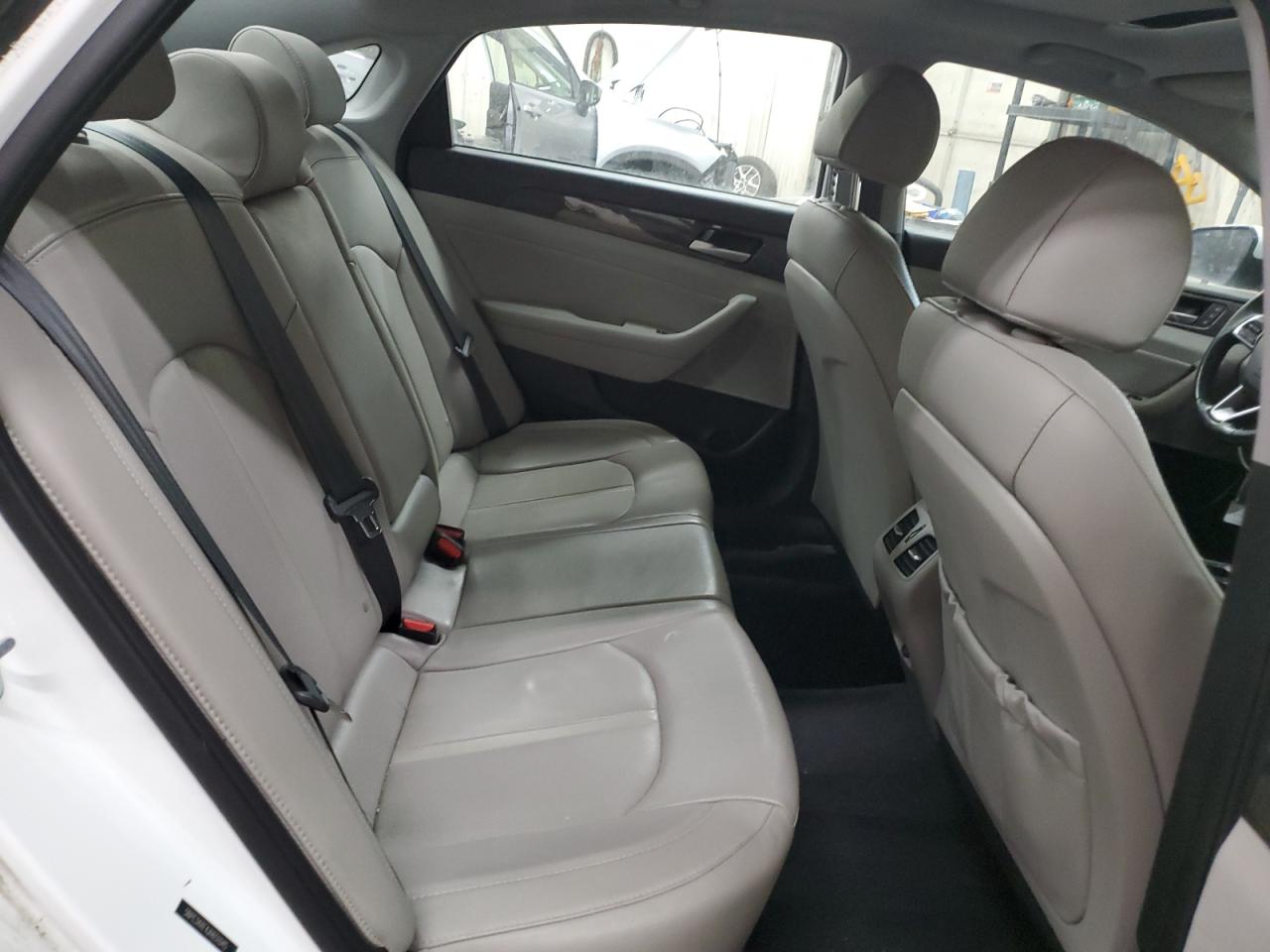 2018 Hyundai Sonata - Image 10
