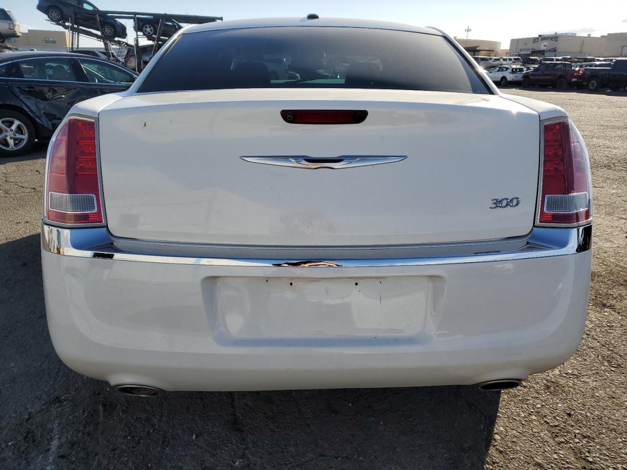 2012 Chrysler 300 - Image 6