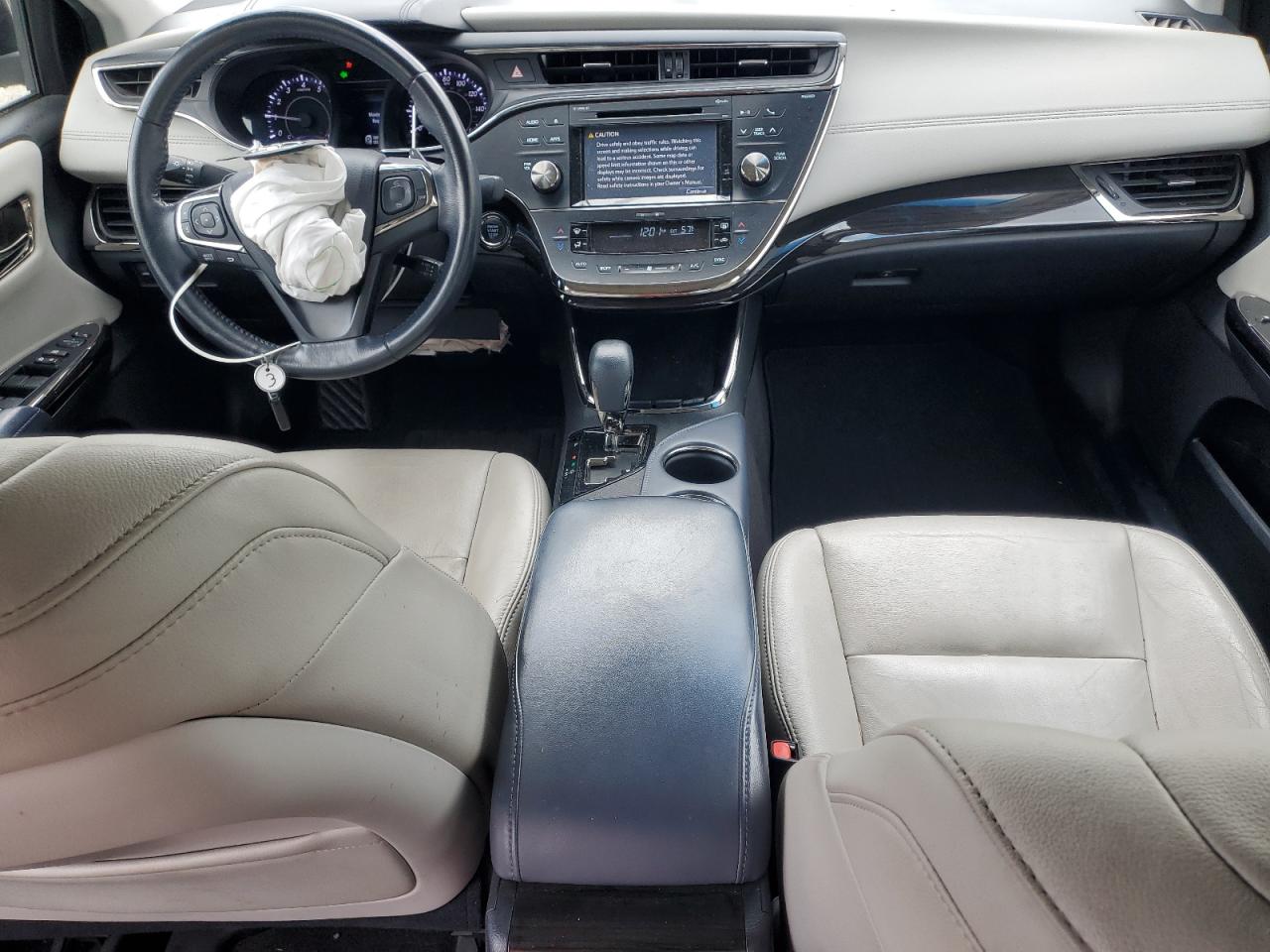 2015 Toyota Avalon - Image 8