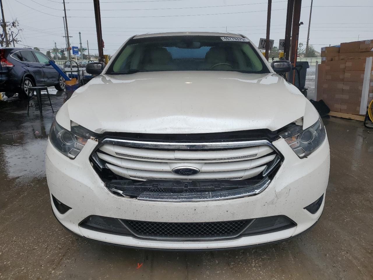 2013 Ford Taurus - Image 5