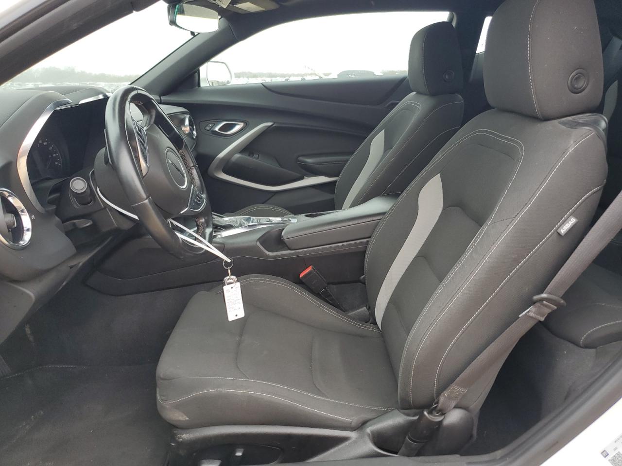 2022 Chevrolet Camaro - Image 7