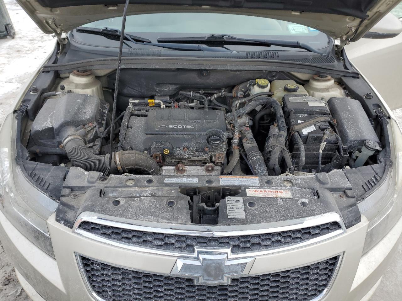 2014 Chevrolet Cruze - Image 11