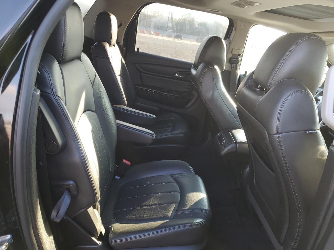 2017 GMC Acadia - Image 11