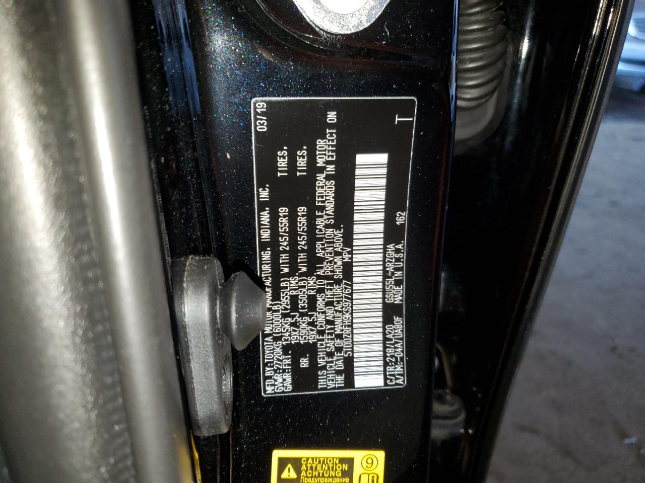 2019 Toyota Highlander - Image 13