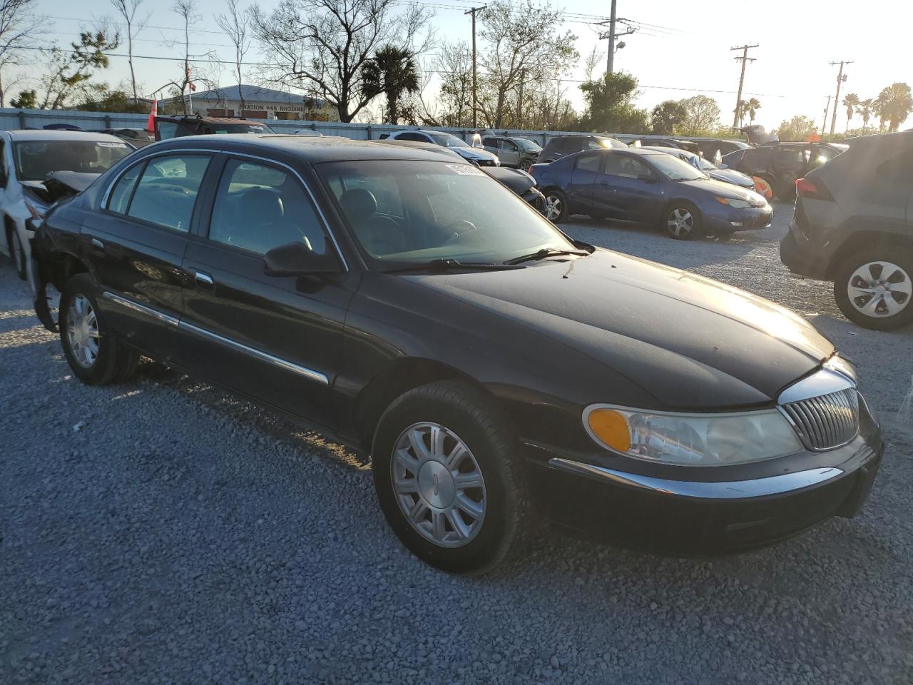 2001 Lincoln Continental - Image 4