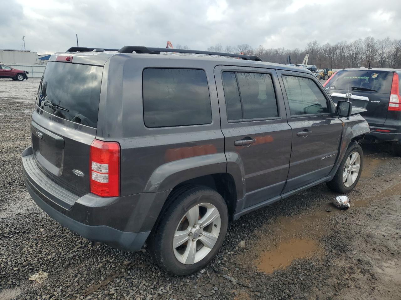 2015 Jeep Liberty (Patriot) - Image 3