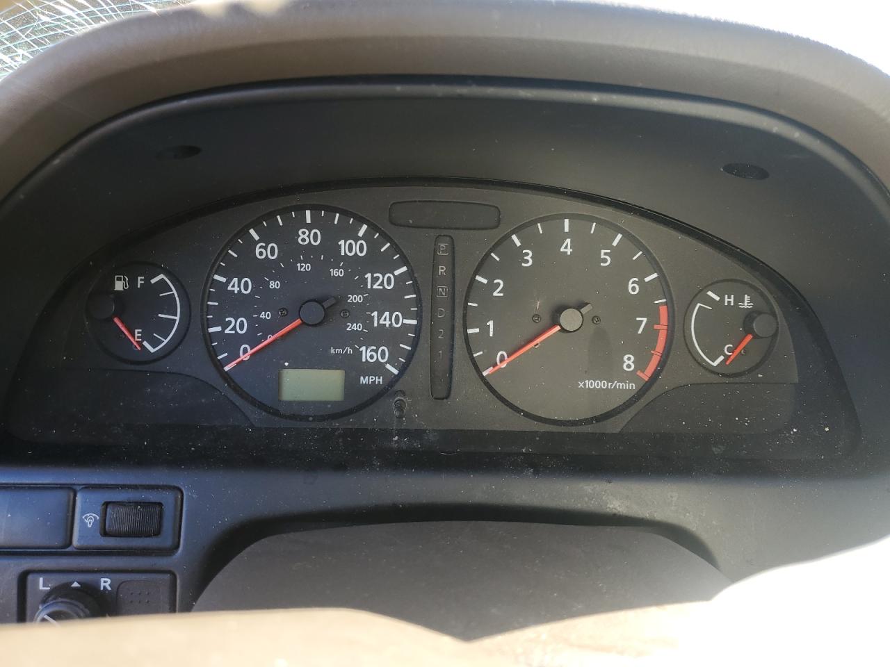 2000 Nissan Maxima - Image 9