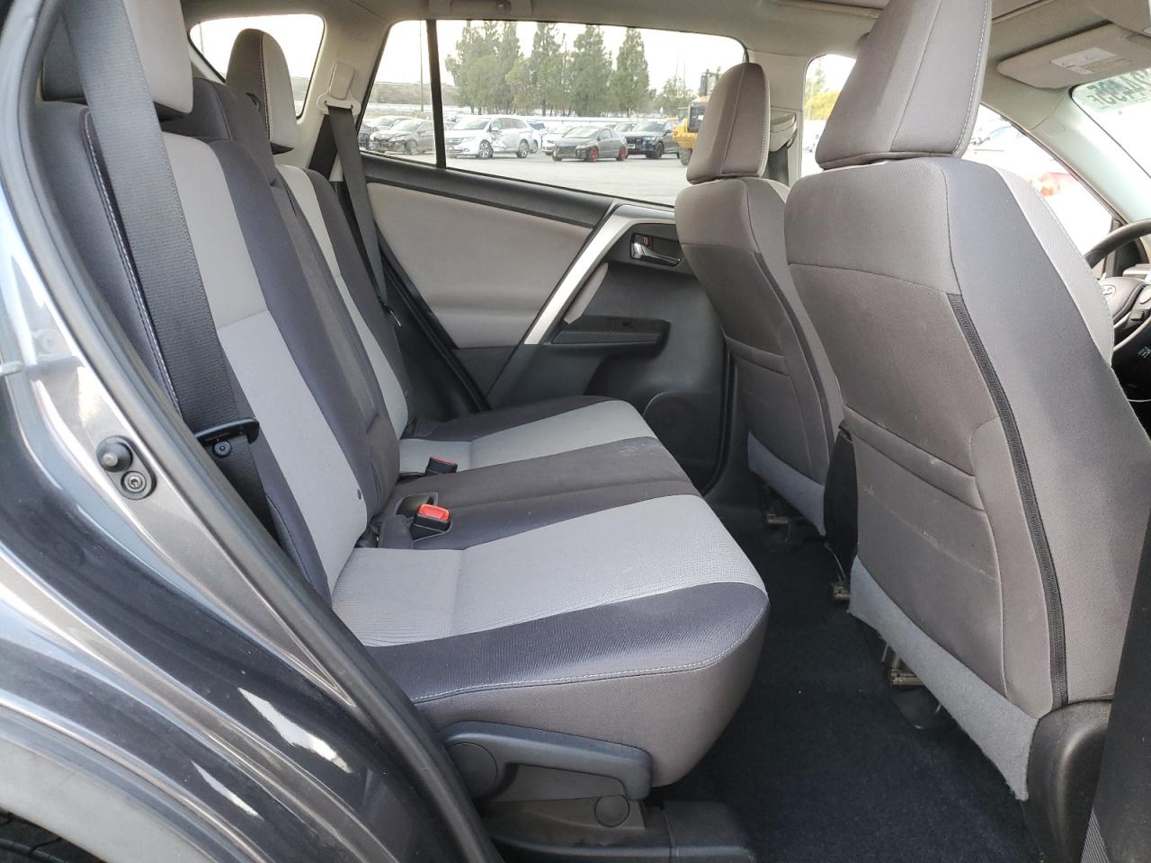 2014 Toyota RAV 4 - Image 10