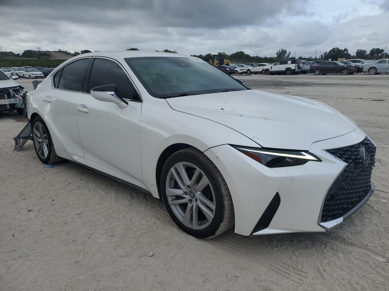 2021 Lexus IS - Image 4