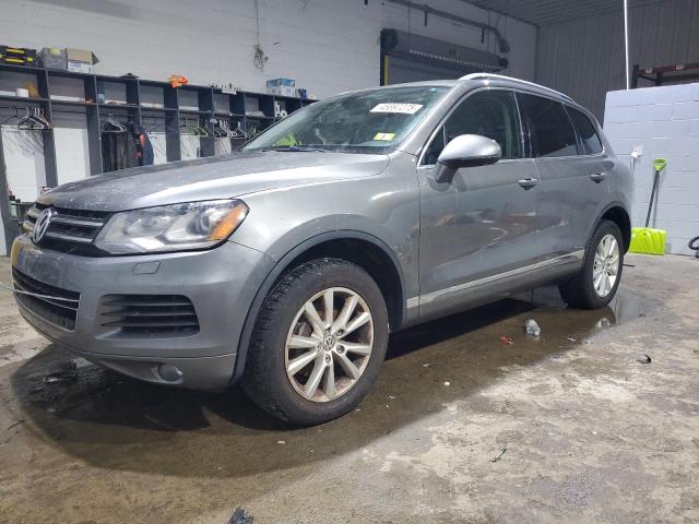  VOLKSWAGEN TOUAREG 2014 Сріблястий