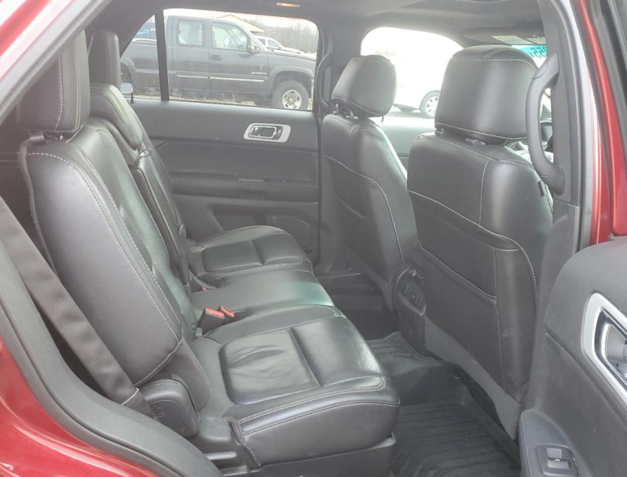 2013 Ford Explorer - Image 11