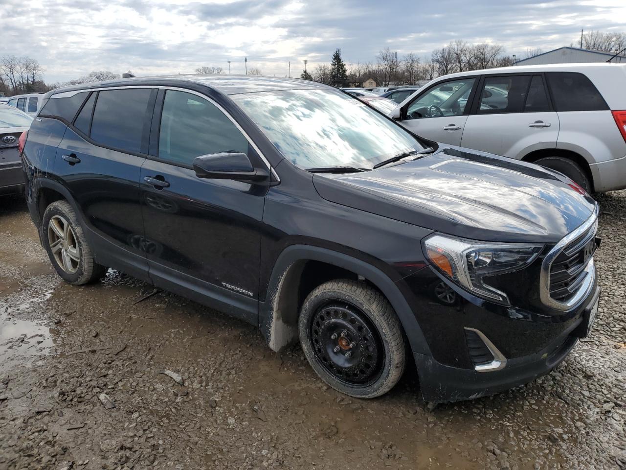 2018 GMC Terrain - Image 4