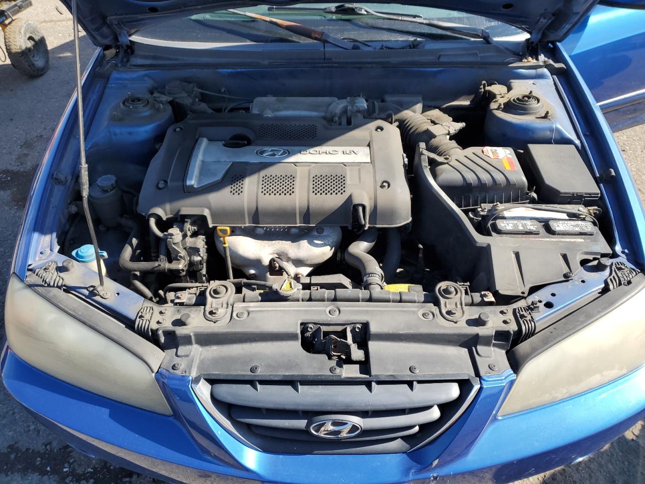 2005 Hyundai Elantra - Image 11